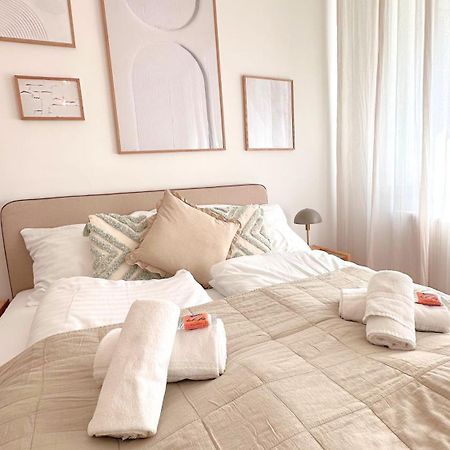 Cozy Apartment In Quiet Location, Fast Train Station 100M Away, Contactless Check-In Viena Exterior foto
